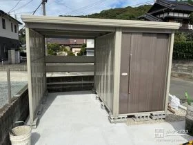 必要な時すぐに乗れる上、メンテナンス道具を収納できる物置[施工後]