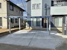 並列駐車を可能にする駐車スペースの拡張リフォーム工事