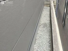 お手入れの行き届きにくい場所を清潔に保つ砂利敷き[施工後]