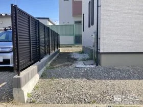 美しい納まりが魅力の目隠しフェンス[施工後]