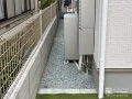 風情ある青目砕石で犬走りの雑草対策