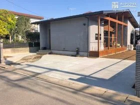 雨天時も快適になる駐車スペースや犬走りの舗装工事