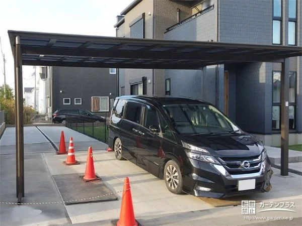 雨や紫外線からお車を守る駐車スペースの舗装リフォーム工事
