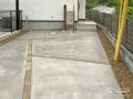 レンガの目地が温かみを感じるアクセントとなる駐車スペース工事