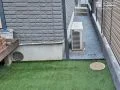 雨水の浸透を妨げず、排水性も抜群な雑草対策