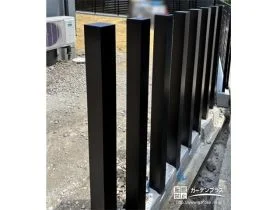 縦ラインがスタイリッシュな枕木材[施工後]