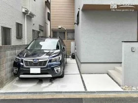排水性に配慮した砂利スリットの駐車スペース[施工後]