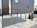深基礎のお住まいを住みやすくデザインした新築外構工事