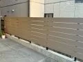 主庭にも目隠しフェンス「土新建材 エコモックフェンス オリジナル」を設置