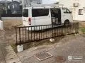 視認性を確保する境界フェンス