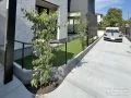 空間を上品に区切るフェンス