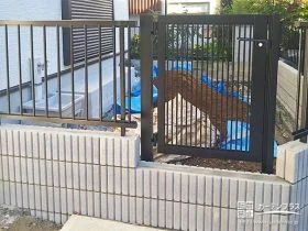 外部からの侵入を防ぎつつお庭へのの出入りが便利な敷地境界工事