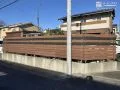 プライバシーを守りつつ、デザイン性も兼ね備えたフェンス