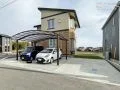 レンガ調の洋風住宅に調和するナチュラルな新築外構