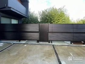 門扉とフェンスを取り付けお庭を安心してお使いだけるように[施工後]