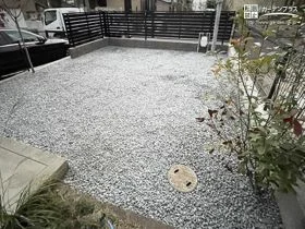 手間をかけずに美しさをキープする雑草対策リフォーム工事