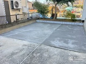 土のままだったお庭を駐車スペースへとリフォームした工事