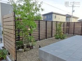 室内からもお気に入りの植栽を眺められるお庭[施工後]