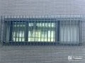 窓からの不審者の侵入を防止する面格子