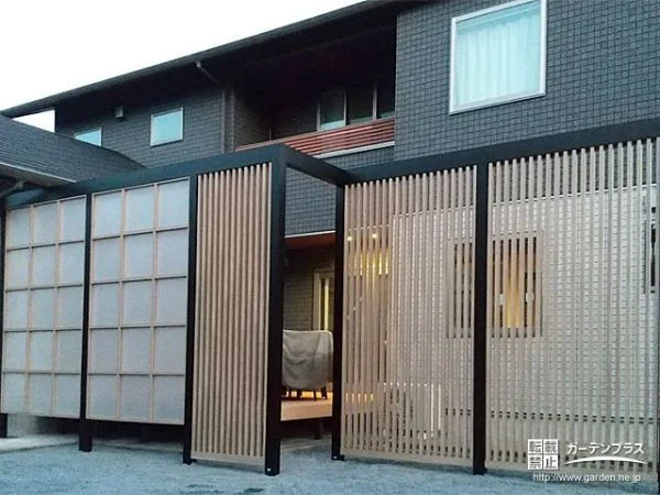スクリーンフェンスでゆるやかに空間を間取り目隠しをした工事