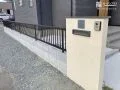 ナチュラルな質感の塗装門柱