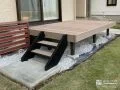 明るい木目調の人工木デッキで快適なアウトドア空間を作った工事