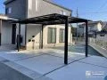 スタイリッシュな直線屋根がモダンな印象のカーポート設置工事