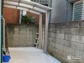 玄関前にコンクリートを打ち駐輪スペースにしたリフォーム工事