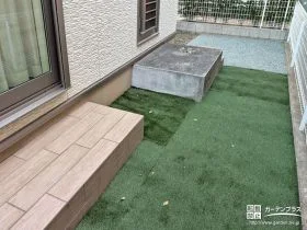 草むしり等のお手入れが大変だったお庭に人工芝を敷設した工事