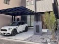 手前のシマトネリコが目隠しの役割も叶えます。