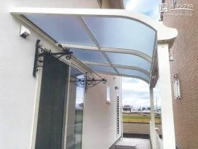 紫外線をカットし光を取り込める快適なテラス屋根[施工後]
