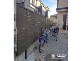 スリットで光や風を通し圧迫感なく境界を区切るフェンス設置工事