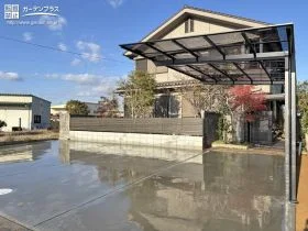 使いやすさとデザイン性を両立した広い駐車スペースの舗装工事