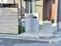 フレームデザインで軽やかに、抜け感のある門まわり
