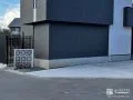 駐車スペースの一画にコンクリートを打設