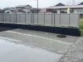 しっかりと目隠ししながらも適度な風通しを叶える目隠しフェンス