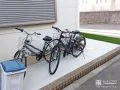 犬走りにコンクリートを打設して自転車を停めやすく