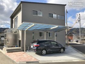 広々カーポート＆テラス囲いで、暮らしやすさアップする新築外構