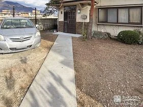 コンクリートを打設した平らで歩きやすい玄関アプローチ工事