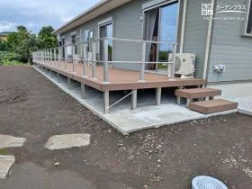 家族みんなで楽しめる広くて開放的なウッドデッキ設置工事
