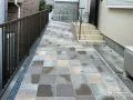 インターロッキング舗装で安全に歩行できる玄関アプローチ工事