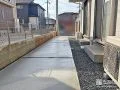 主庭の雑草対策として土間コンクリートを打設