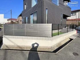閉塞感の無い開放的なフェンス工事[施工後]