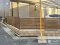 木目調で優しく視線をカットする目隠しフェンス