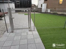 可愛くて機能的なインターロッキングテラスが映えるドッグラン工事