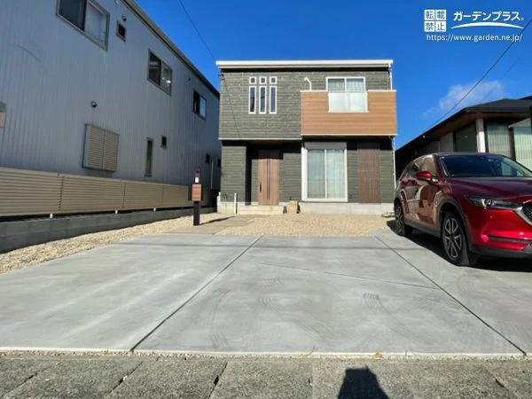 No.24951 アプローチデザインを工夫したナチュラルな新築外構[施工後]