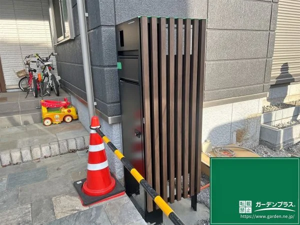 サイドスクリーンがおしゃれな機能門柱