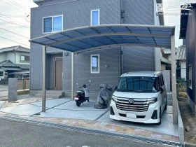 日常の使いやすさいに配慮した駐車スペース[施工後]