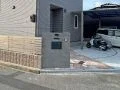 上品で引き締まった印象の門まわり