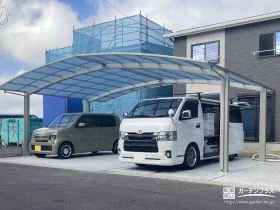 日常使いにストレスを感じさない3台用の駐車スペース[施工後]